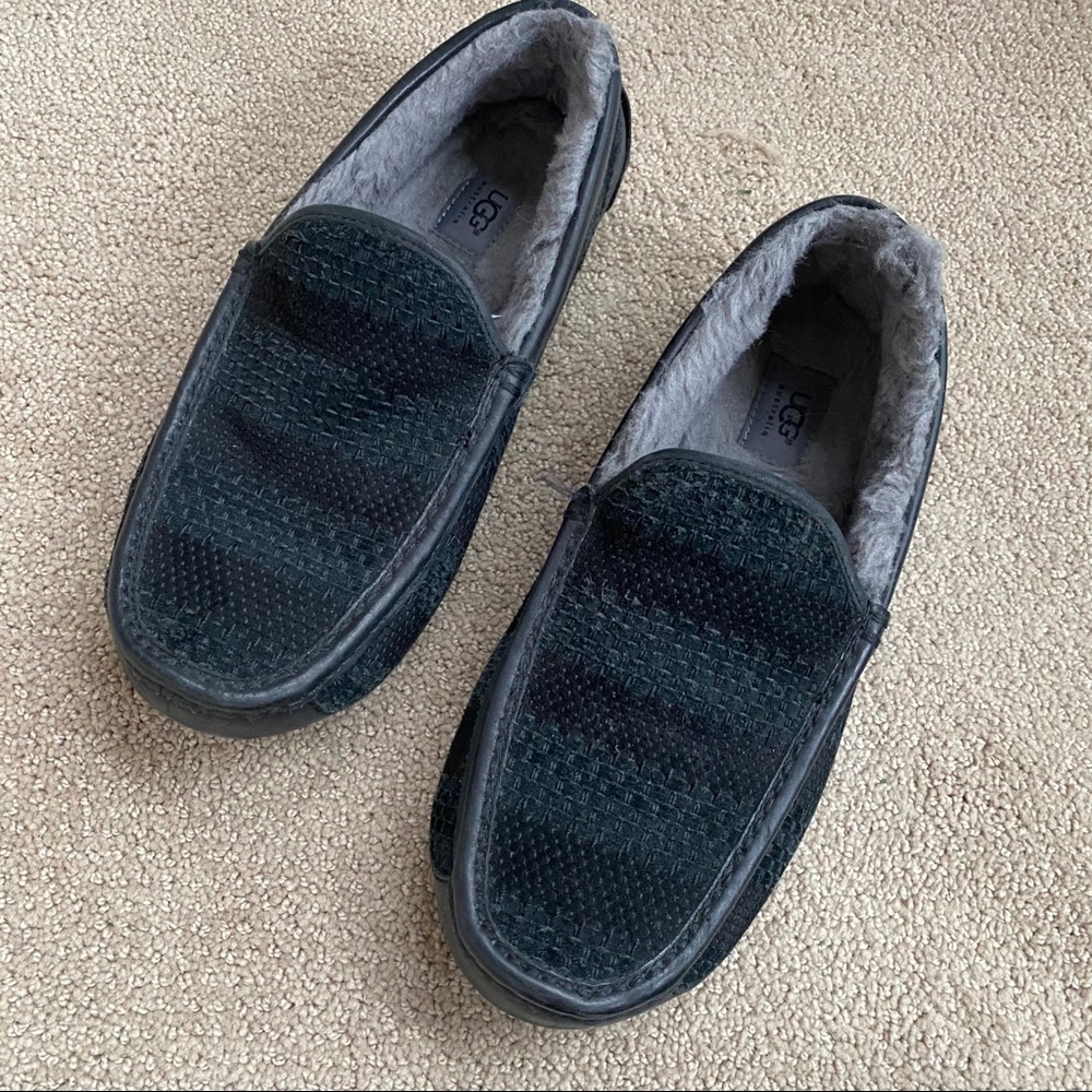UGG Men’s Ascot Weave Slippers - Charcoal Gray